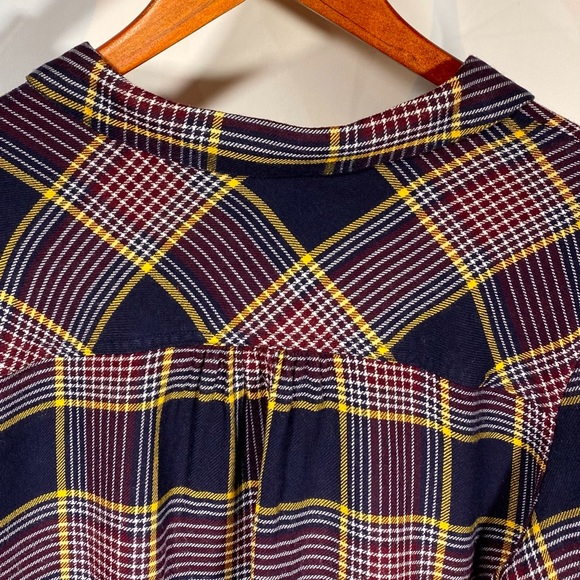 Francesca’s Alya Plaid Blouse - Picture 5 of 6